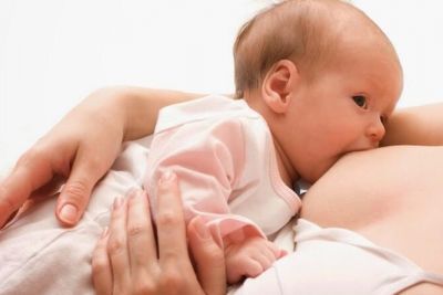 pechos-pequenos-lactancia-800x445 pechos-pequenos-lactancia-800x445